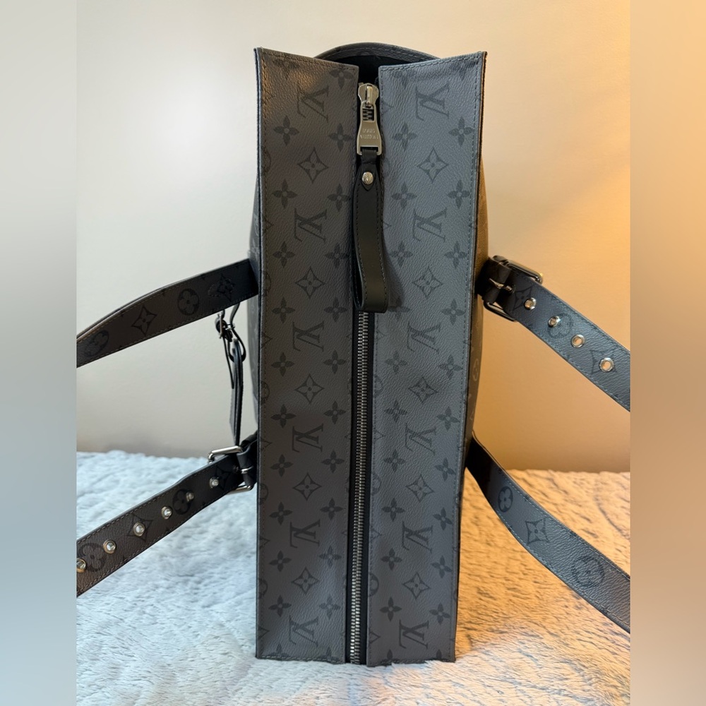 Louis Vuitton Eclipse Cabas Monogram Gm Travel To… - image 5